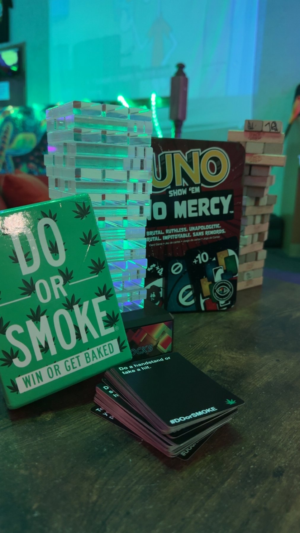 Lounge table with games